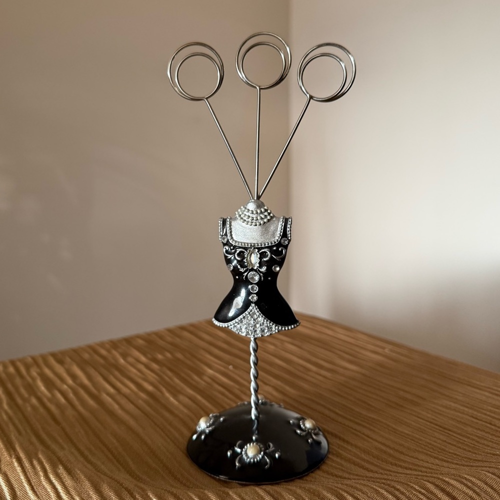 Vintage Black & Silver Picture Holder